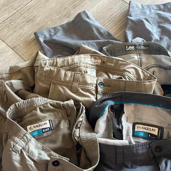 Bundle/lot boys 10/12 pants and shorts. - Picture 7 of 10